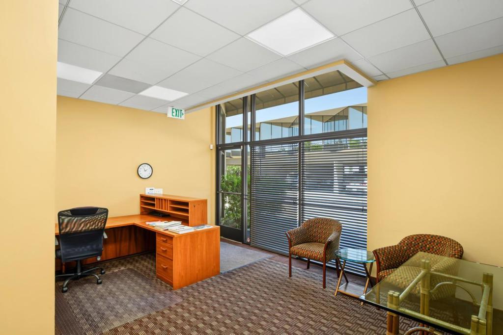 550 Price Avenue Property Photo 11