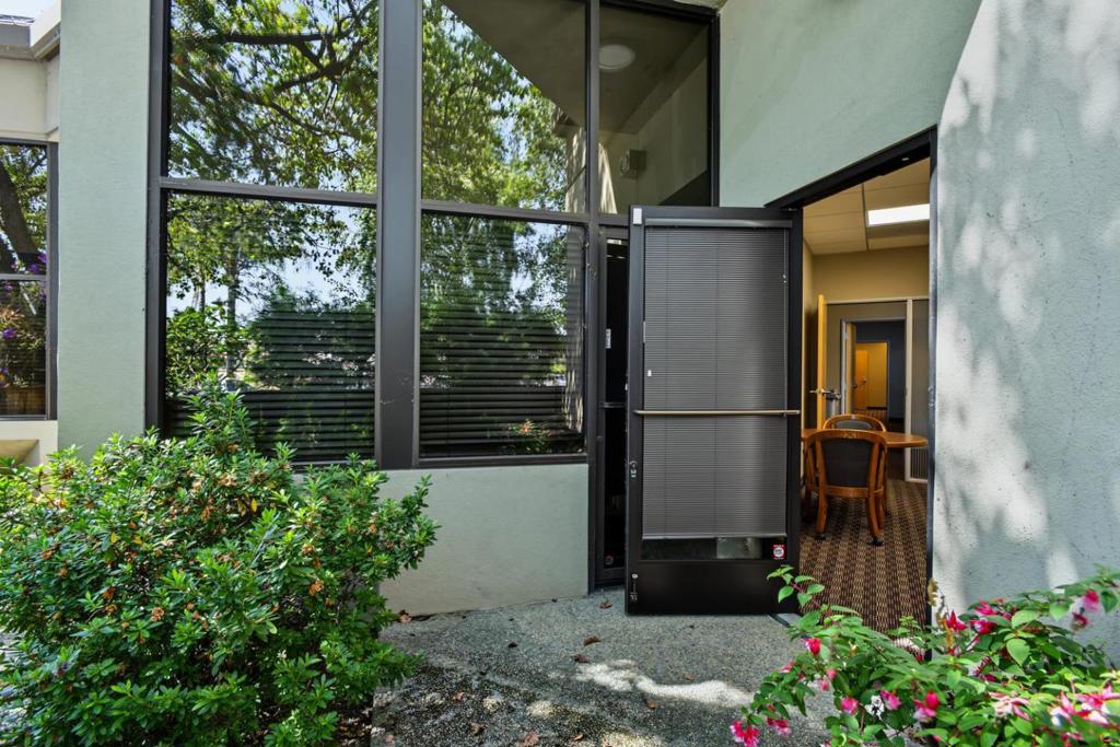 550 Price Avenue Property Photo 37