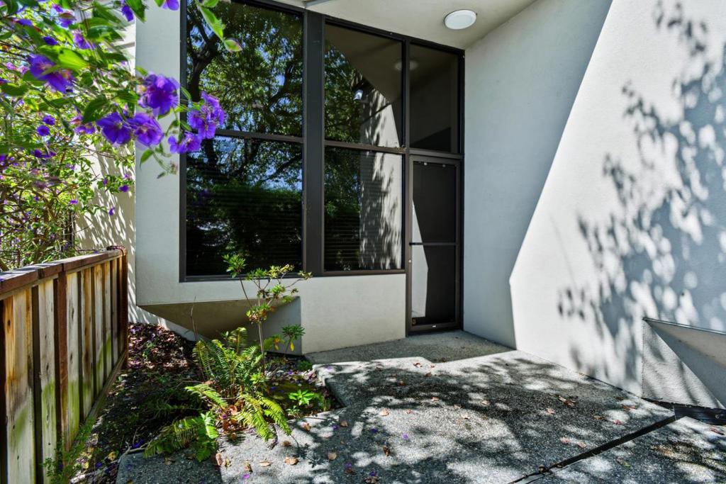 550 Price Avenue Property Photo 38