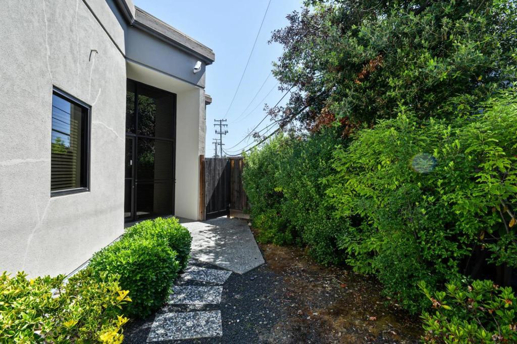 550 Price Avenue Property Photo 42