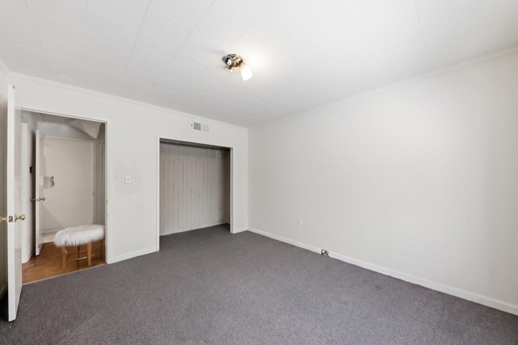 2032 Lyon Avenue Property Photo 27