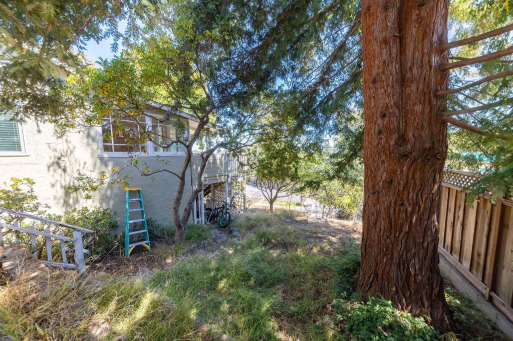 2032 Lyon Avenue Property Photo 34