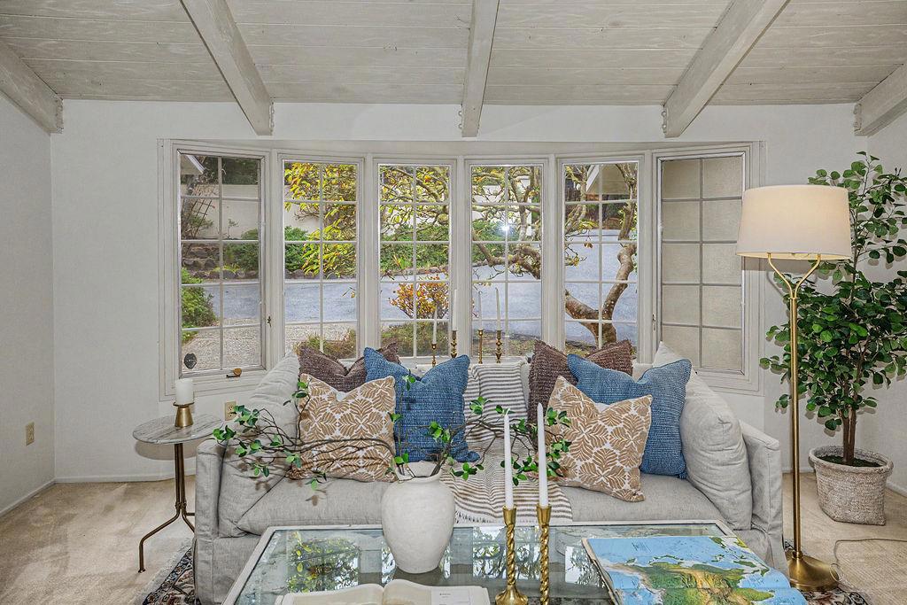 4088 Los Altos Drive Property Photo 11