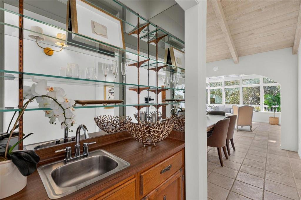 4088 Los Altos Drive Property Photo 12