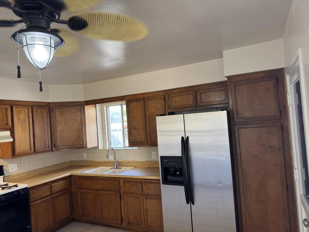 8412 Cleta Street Property Photo 20