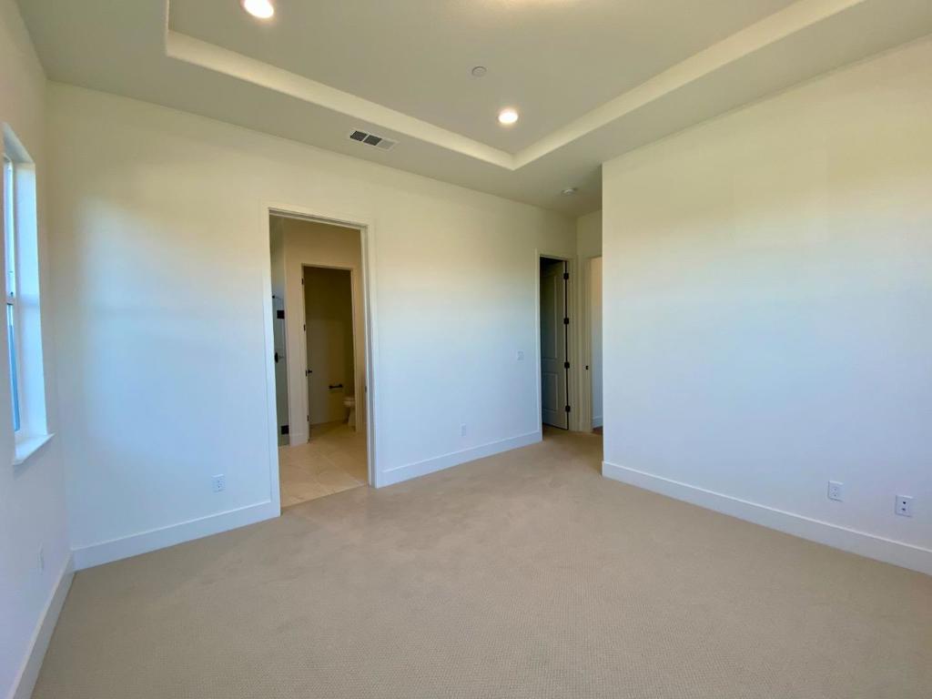 2106 White Oak Drive Property Photo 13