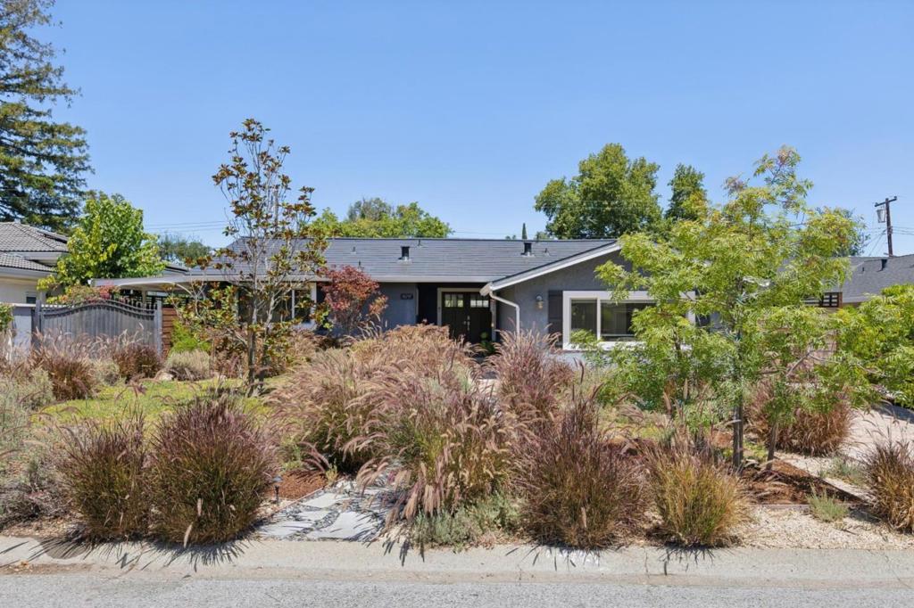18297 Clemson Avenue Property Photo 1