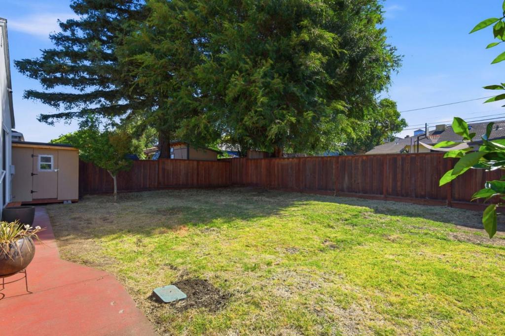 21968 Orange Avenue Property Photo 52
