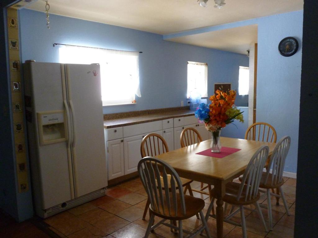 220 N 17th Street Property Photo 6