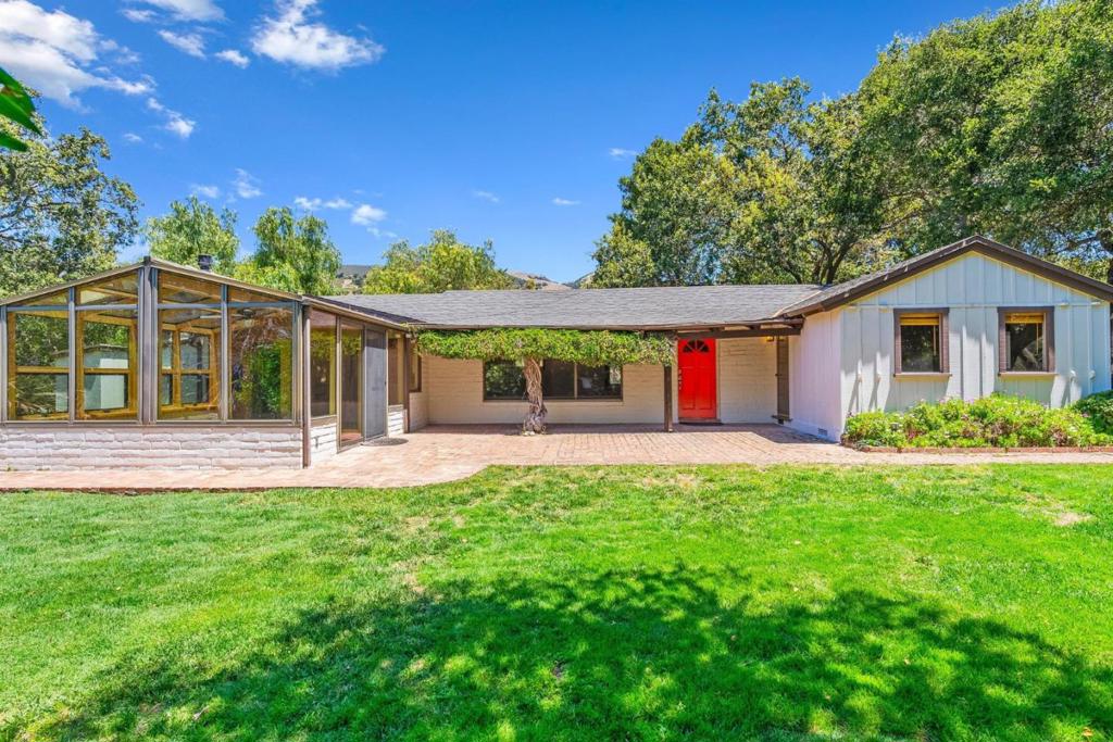 264 W Carmel Valley Road Property Photo 1