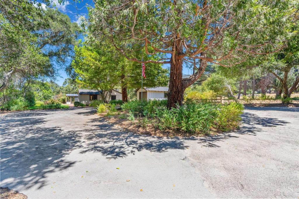 264 W Carmel Valley Road Property Photo 4