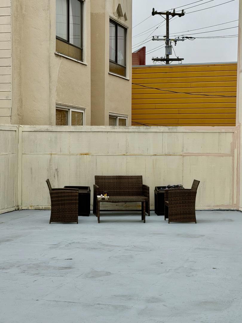 5301 Mission Street 1 Property Photo 9