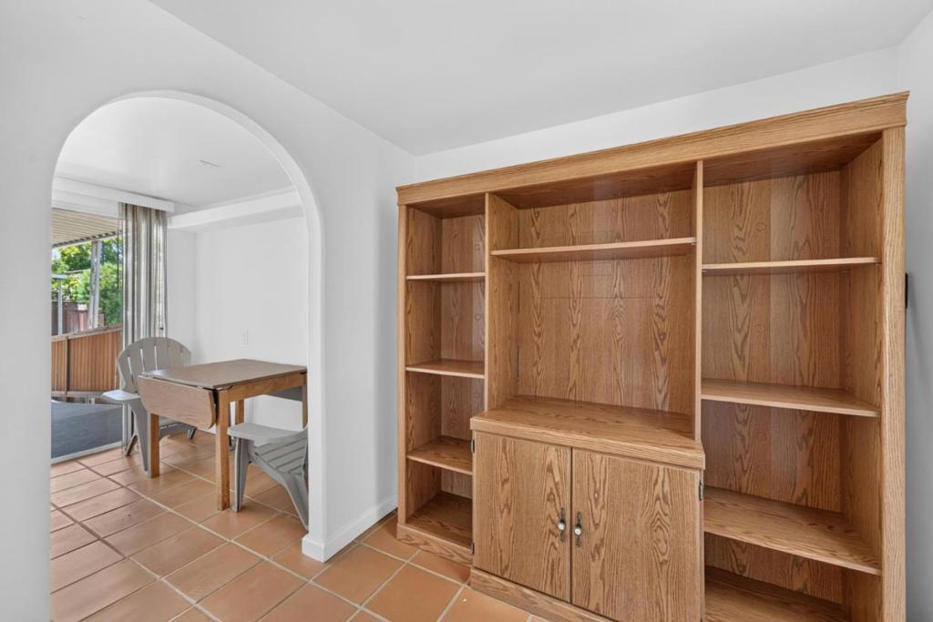 144 Holm Road 14 Property Photo 17