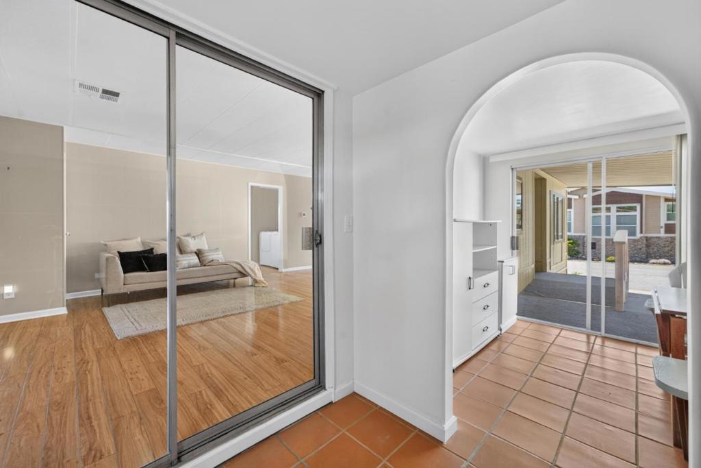 144 Holm Road 14 Property Photo 18