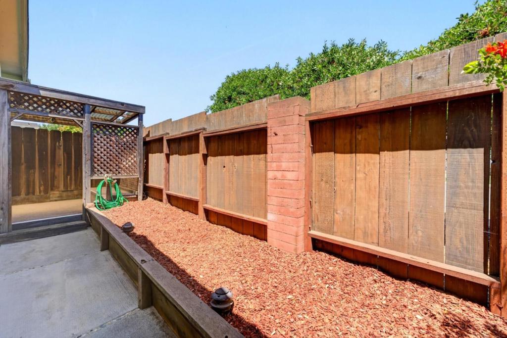 144 Holm Road 14 Property Photo 30