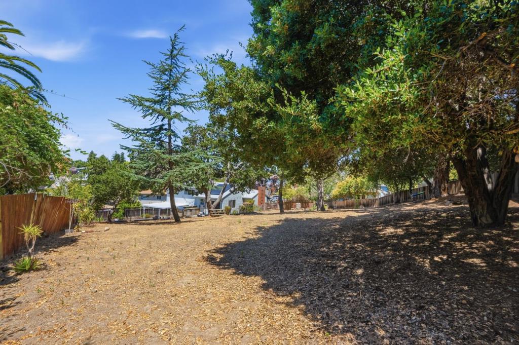 19054 Vannoy Court Property Photo 13
