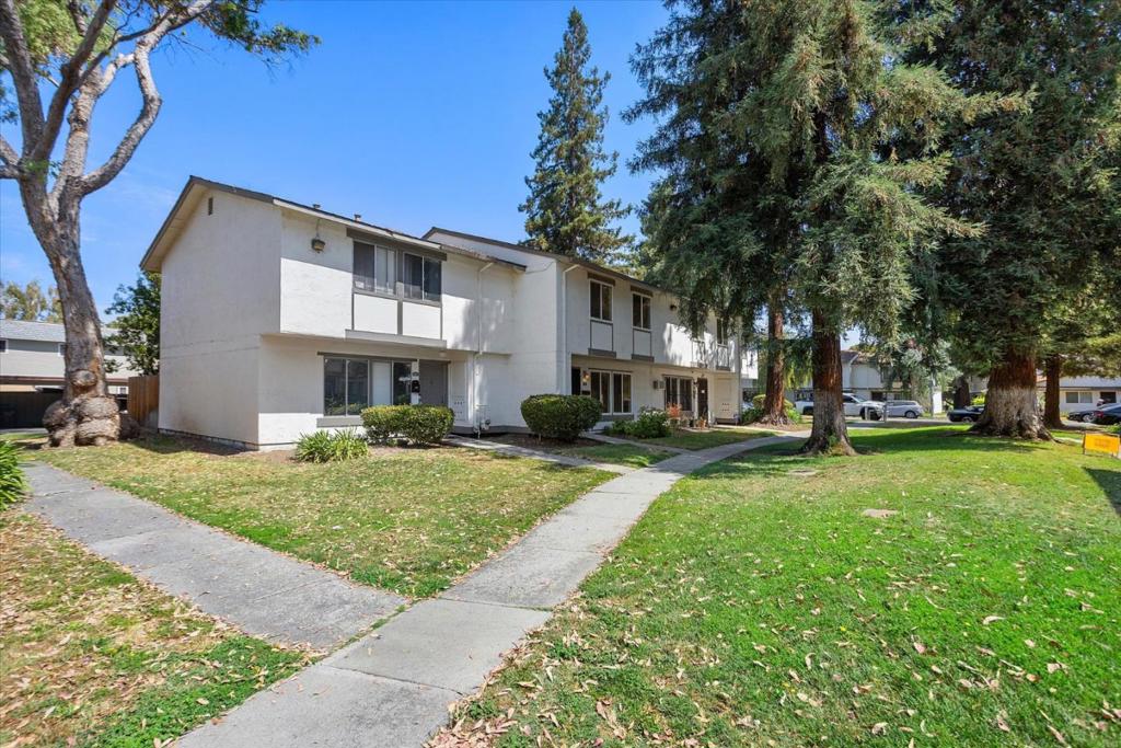 244 Palacio Royale Circle Property Photo 32