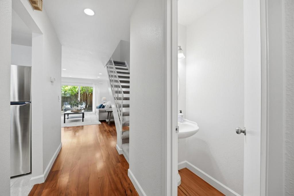 1387 Cherrywood Square Property Photo 17