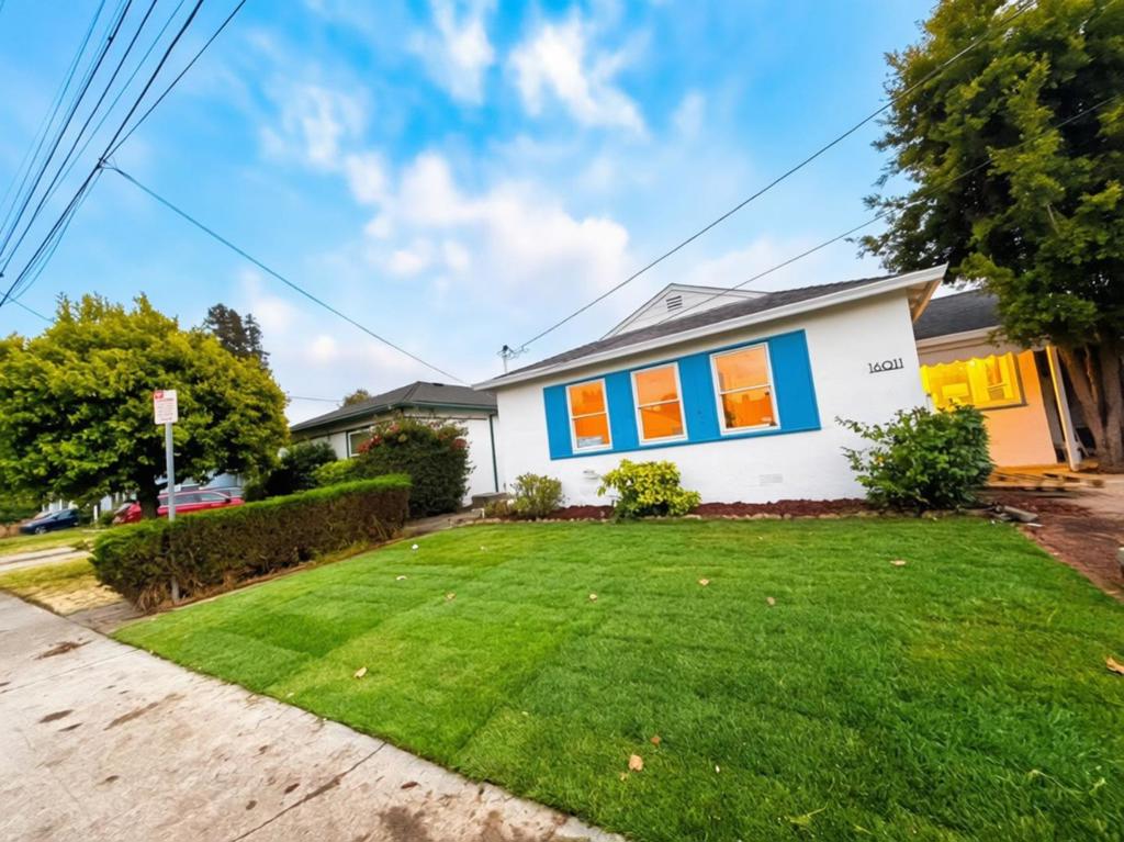 16011 Via Conejo Property Photo 1