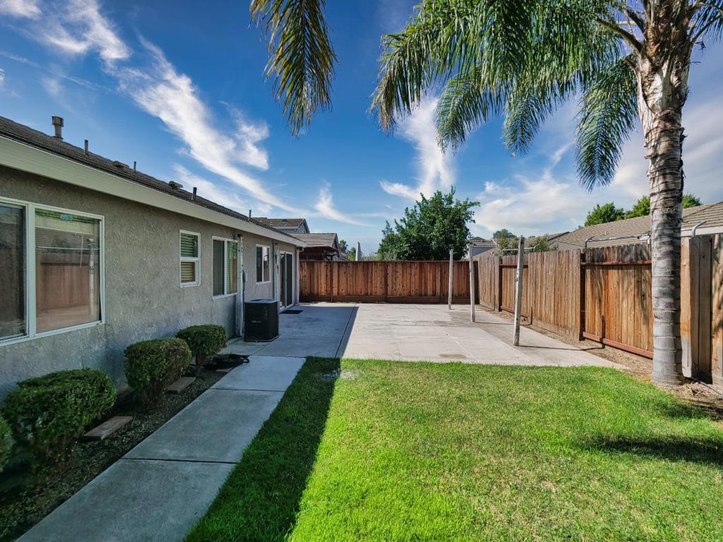 4339 Sardina Court Property Photo 11