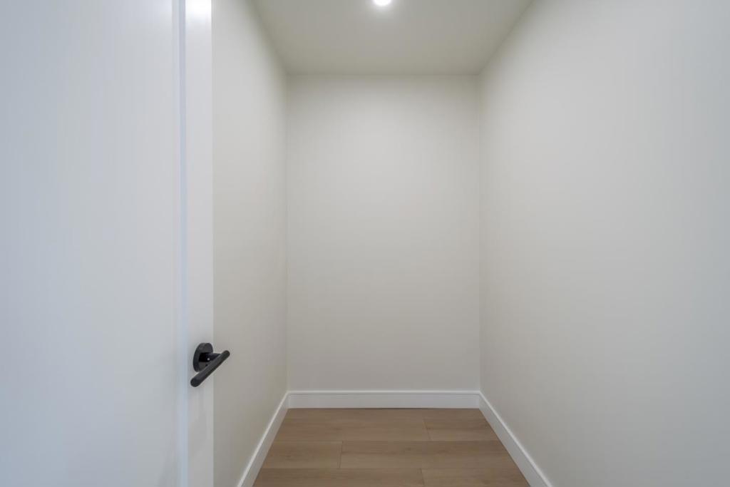 661 Empey Way Property Photo 32