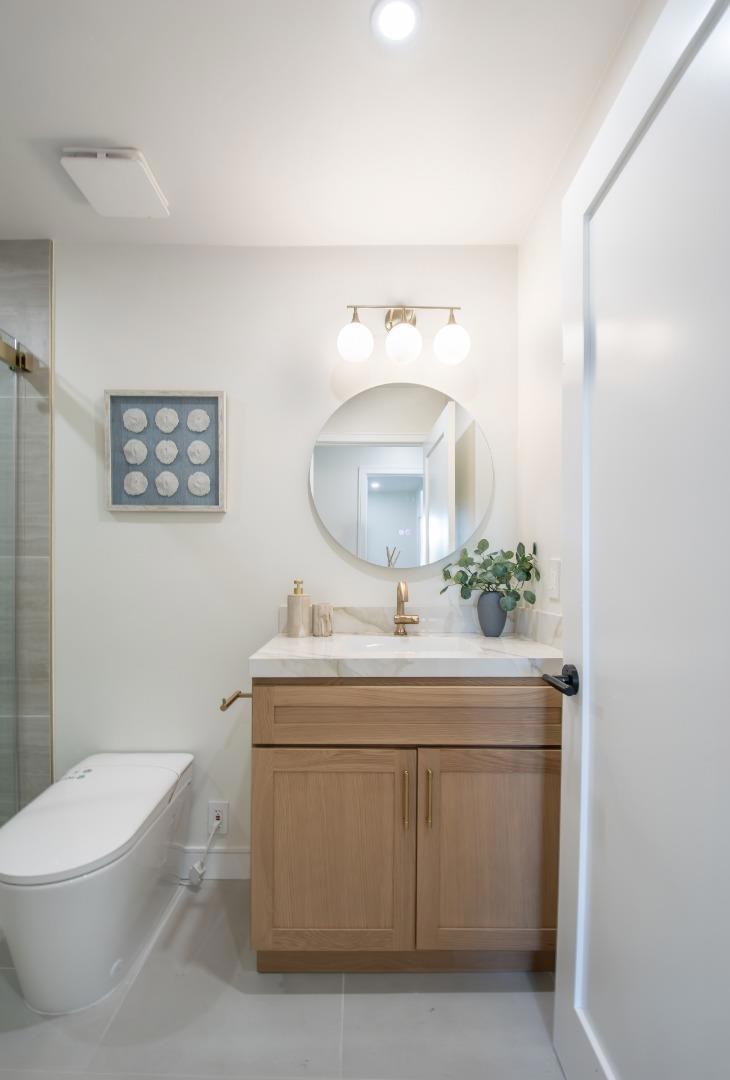 661 Empey Way Property Photo 45