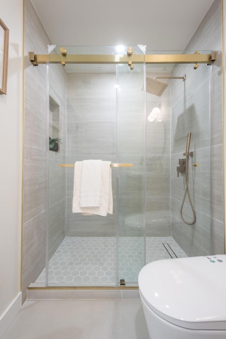 661 Empey Way Property Photo 46
