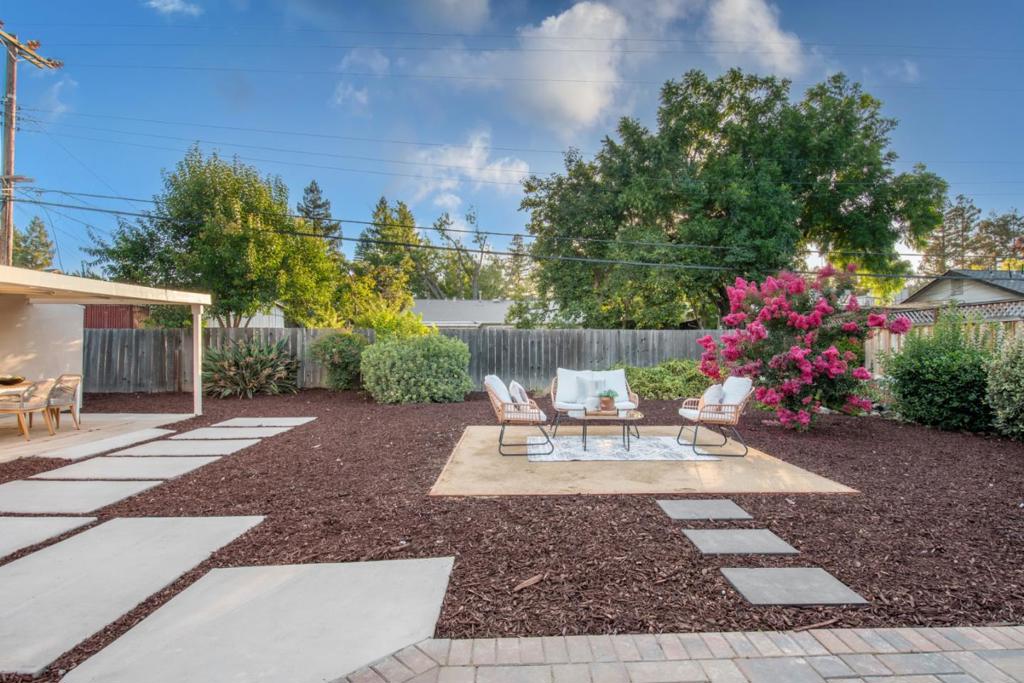 661 Empey Way Property Photo 65