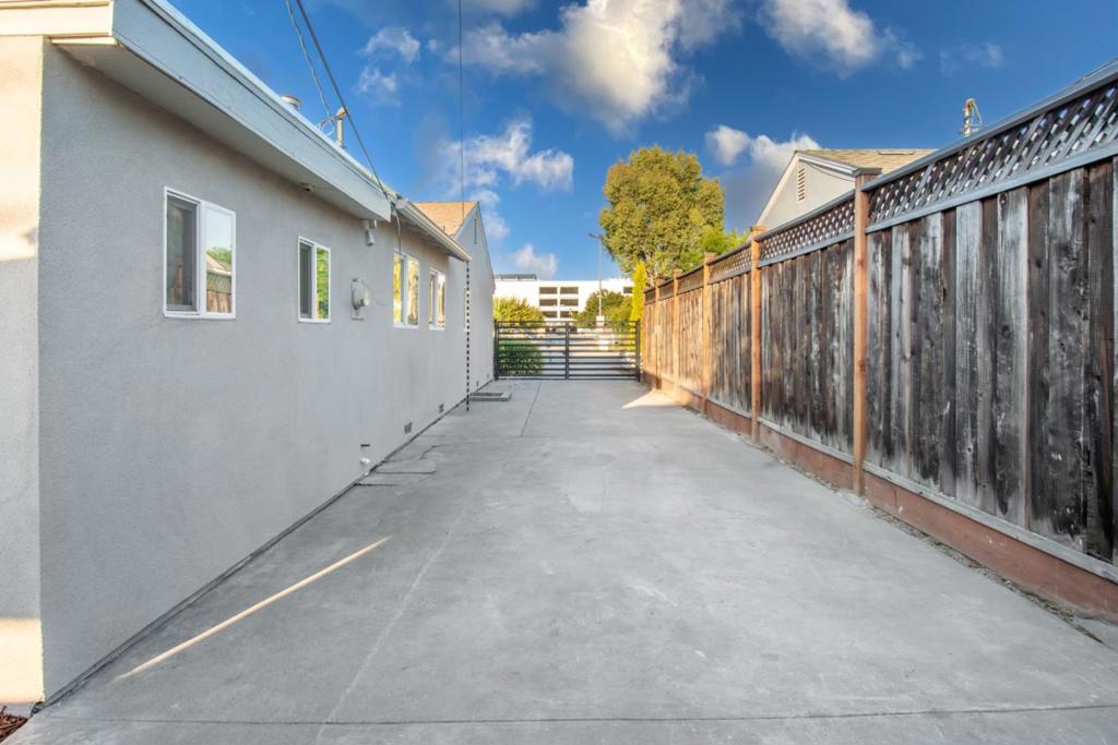 661 Empey Way Property Photo 67