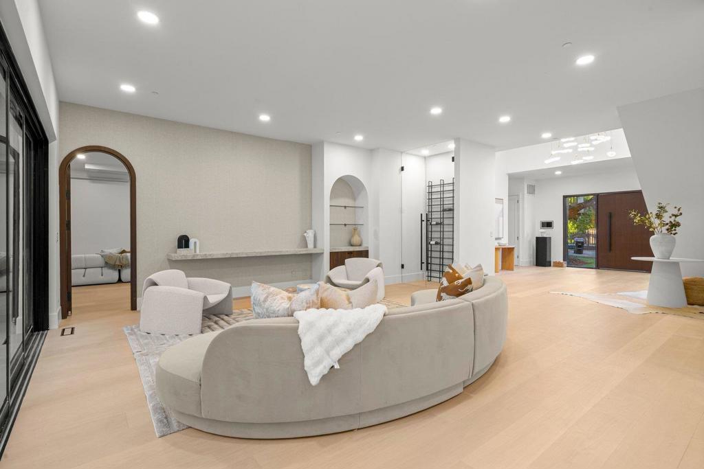 15 San Juan Avenue Property Photo 10