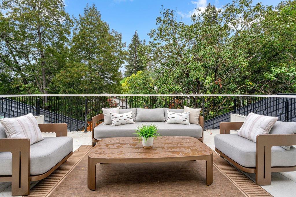 15 San Juan Avenue Property Photo 43