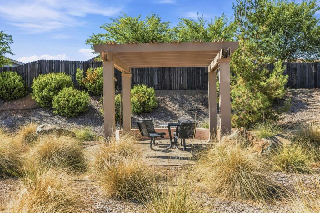 216 Raccoon Hollow Loop Property Photo 37