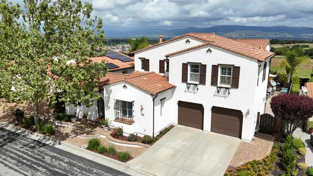 6560 Eagle Ridge Court Property Photo 3