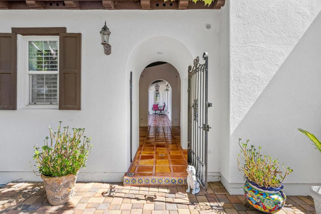 6560 Eagle Ridge Court Property Photo 4