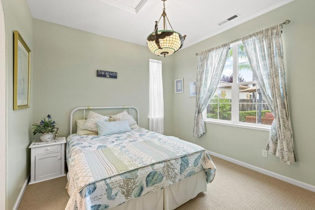 6560 Eagle Ridge Court Property Photo 8