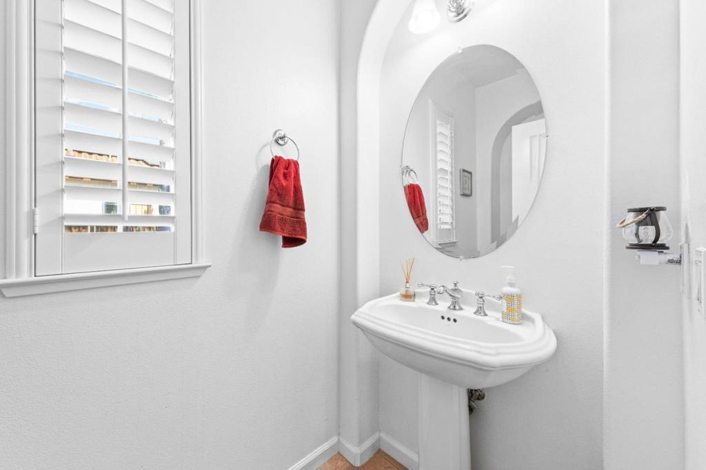 6560 Eagle Ridge Court Property Photo 32