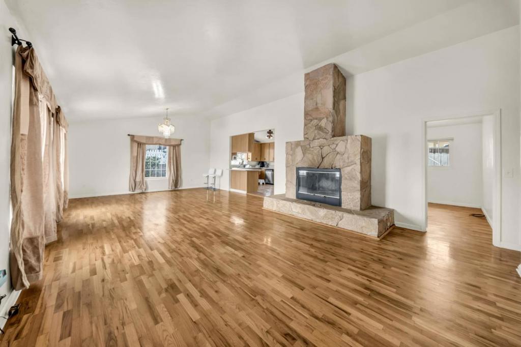 1696 Vallejo Street Property Photo 8