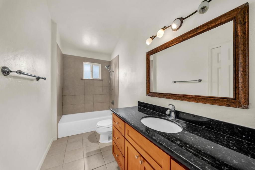 1696 Vallejo Street Property Photo 17
