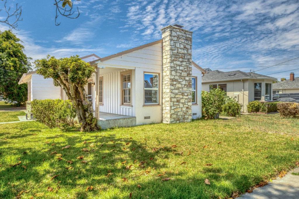 51 Nacional Street Property Photo 1