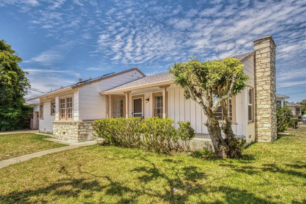 51 Nacional Street Property Photo 3