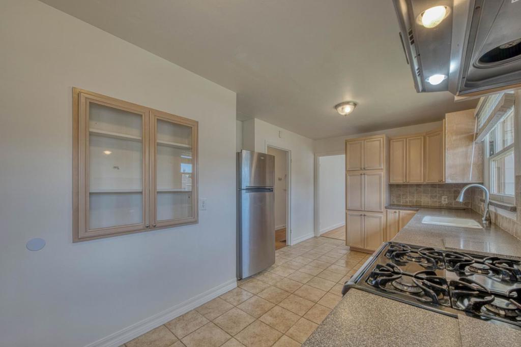 51 Nacional Street Property Photo 10