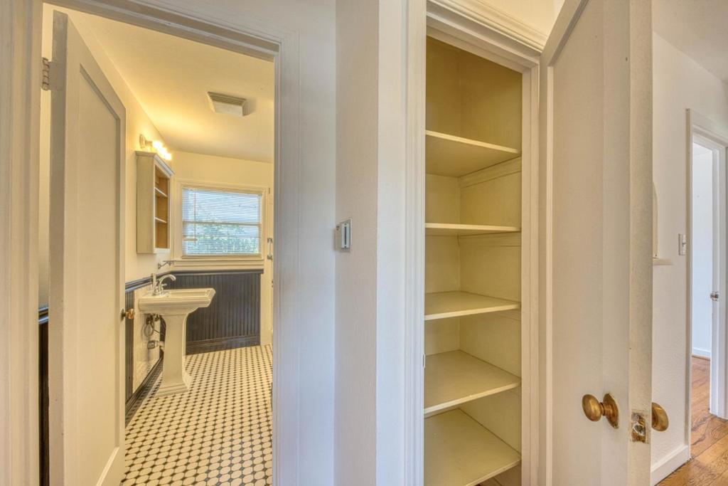 51 Nacional Street Property Photo 17