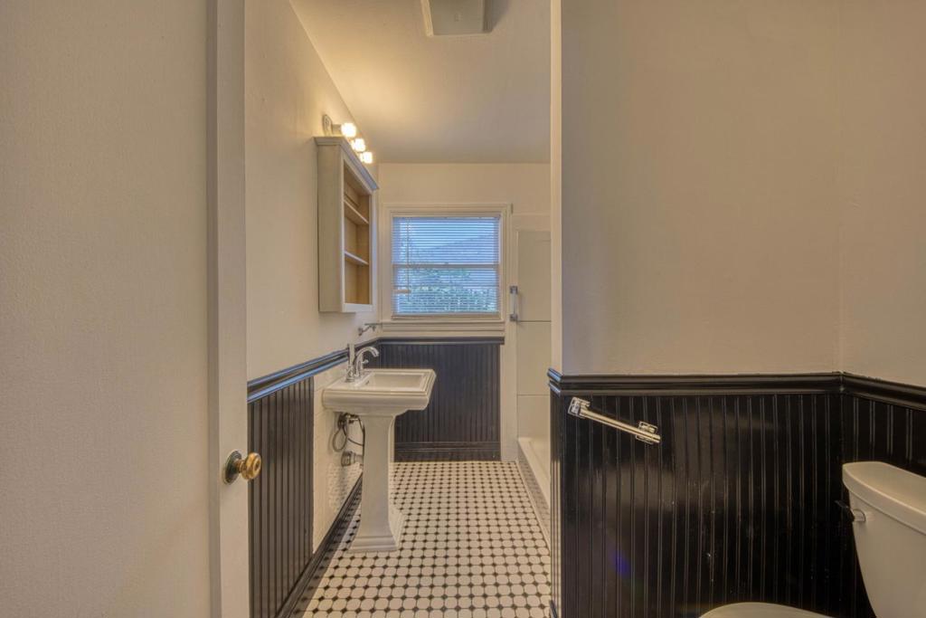 51 Nacional Street Property Photo 18