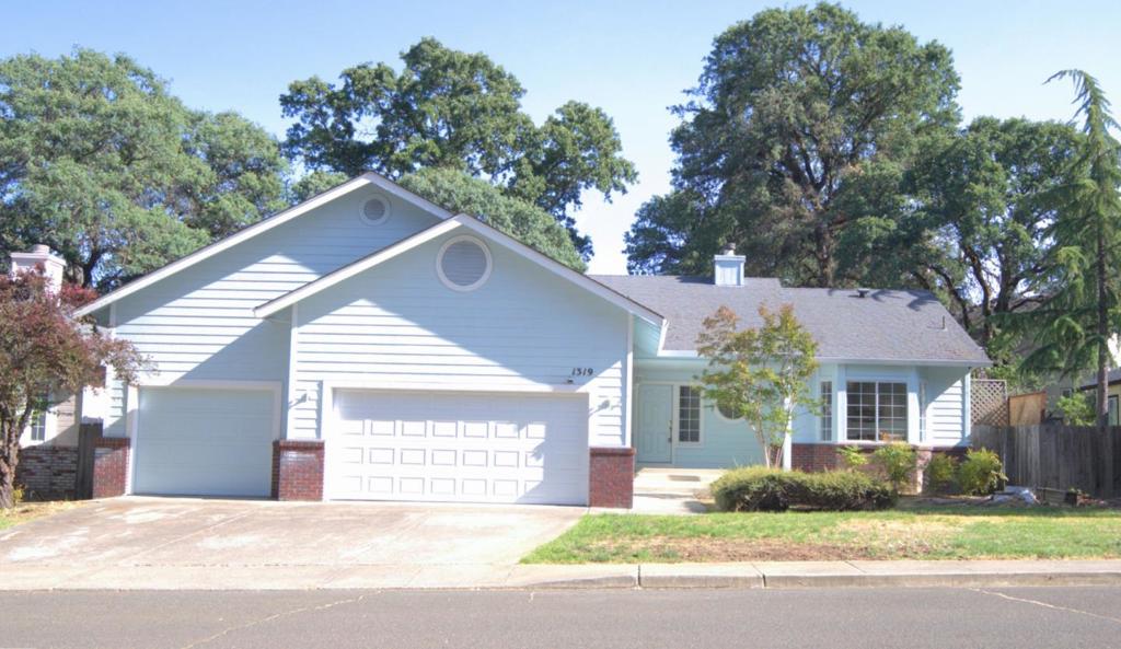 1319 20TH Street Property Photo 1