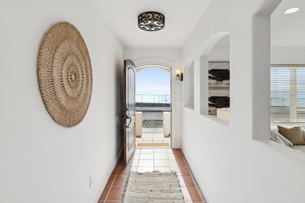 1669 Beach Boulevard Property Photo 5