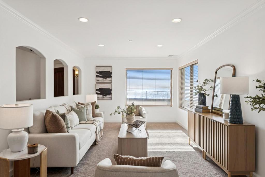 1669 Beach Boulevard Property Photo 7