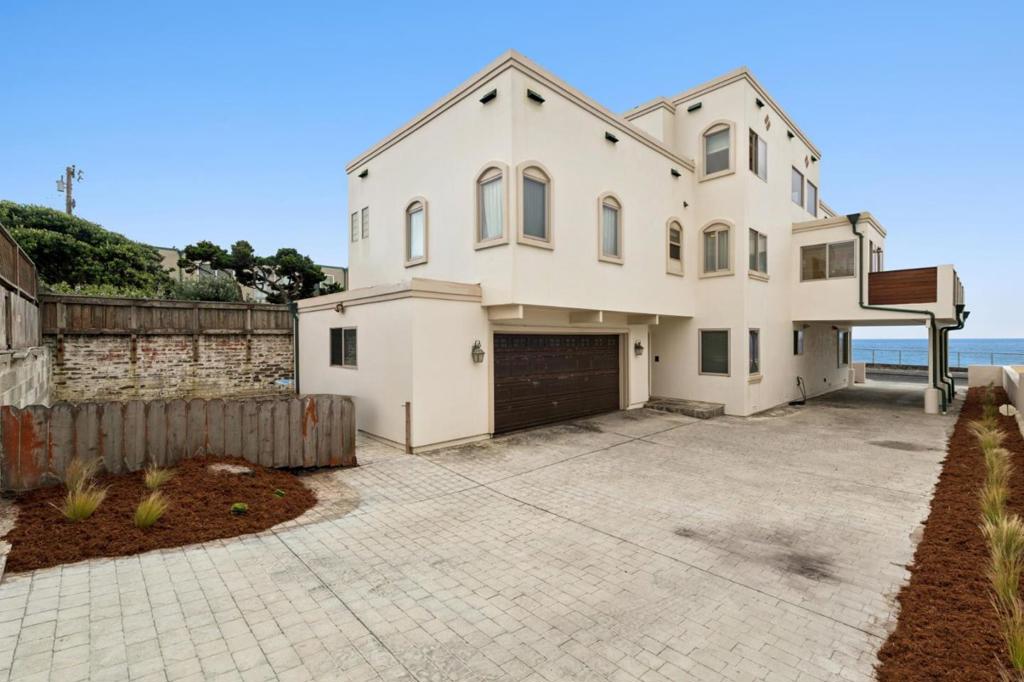 1669 Beach Boulevard Property Photo 56