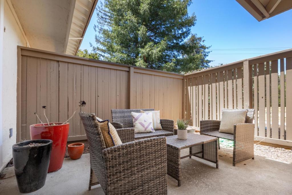 220 Castillion Terrace Property Photo 18