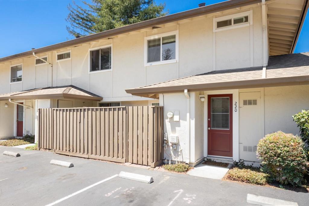220 Castillion Terrace Property Photo 22