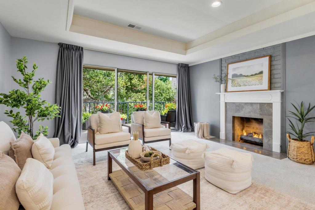 20 Del Mesa Carmel Property Photo 2